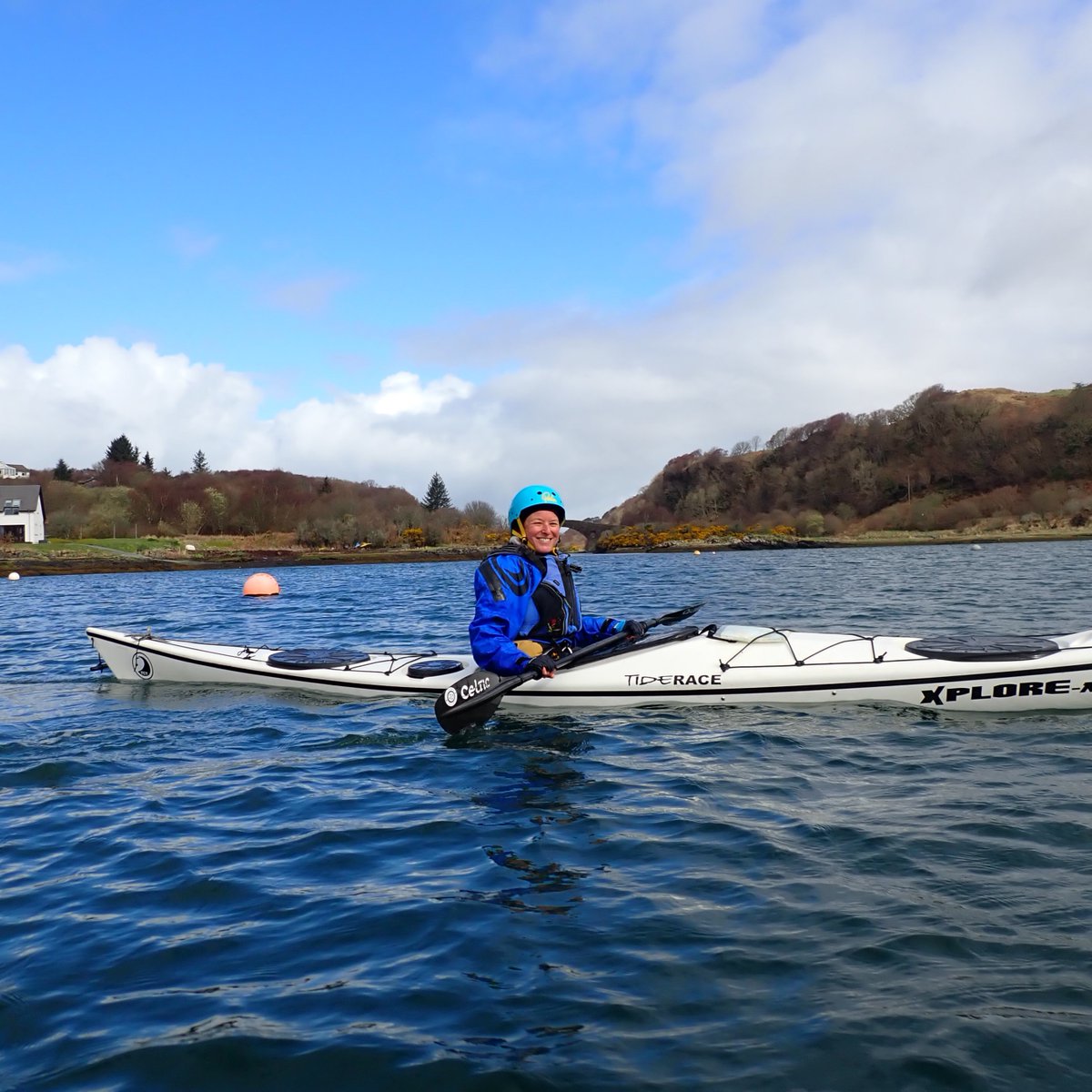 SeaMorKayaking's tweet photo. Here's photos from day 1 of coaching #SeilIsland,  Scotland.. more to follow! That day we we made the most of the weather, developing #paddlingtechnique in the wind. Wnaeth yr ysbeidiau heulog hardd gydag amodau gwyntog wnaeth cynnig cyfle da i ddatblygu techneg padlo yn y gwynt. https://t.co/4hsb7ZTDp9