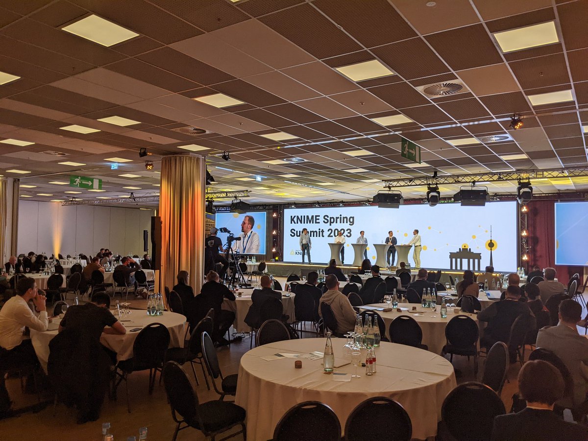 paolotamag's tweet photo. #ICLGroup, #Bosch, #KPMG, #Audi in a panel about how to scale #KNIME in an organization! How do they call this process on general?#SelfServiceAnalyitics, #LowCodeNoCode, #LowCodeDataScience, essentially #Digitalization ! #KNIMESummit2023 https://t.co/ihfjr5I8EI