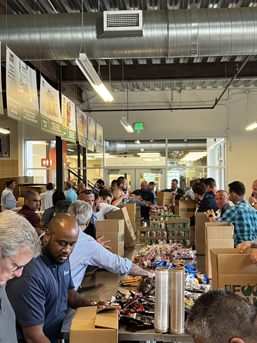 jgalassini's tweet photo. The @CEMEX_USA Commercial team spent a few hours at @nbtxfoodbank packing boxes of food for families in need. The last few years has put a strain on many across our nation and access to food is a major concern. This is one way we are #buildingabetterfuture for our communities. https://t.co/VLJDhJcDMN