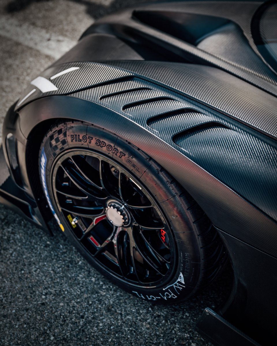 Bugatti's tweet photo. Since 2021, when BUGATTI confirmed at The Quail, A Motorsports Gathering, plans to commence series production of the BOLIDE, intense development has been taking place.

#BUGATTI #BOLIDE
–
https://t.co/mCEE0gi604 https://t.co/eGFETwT3vF