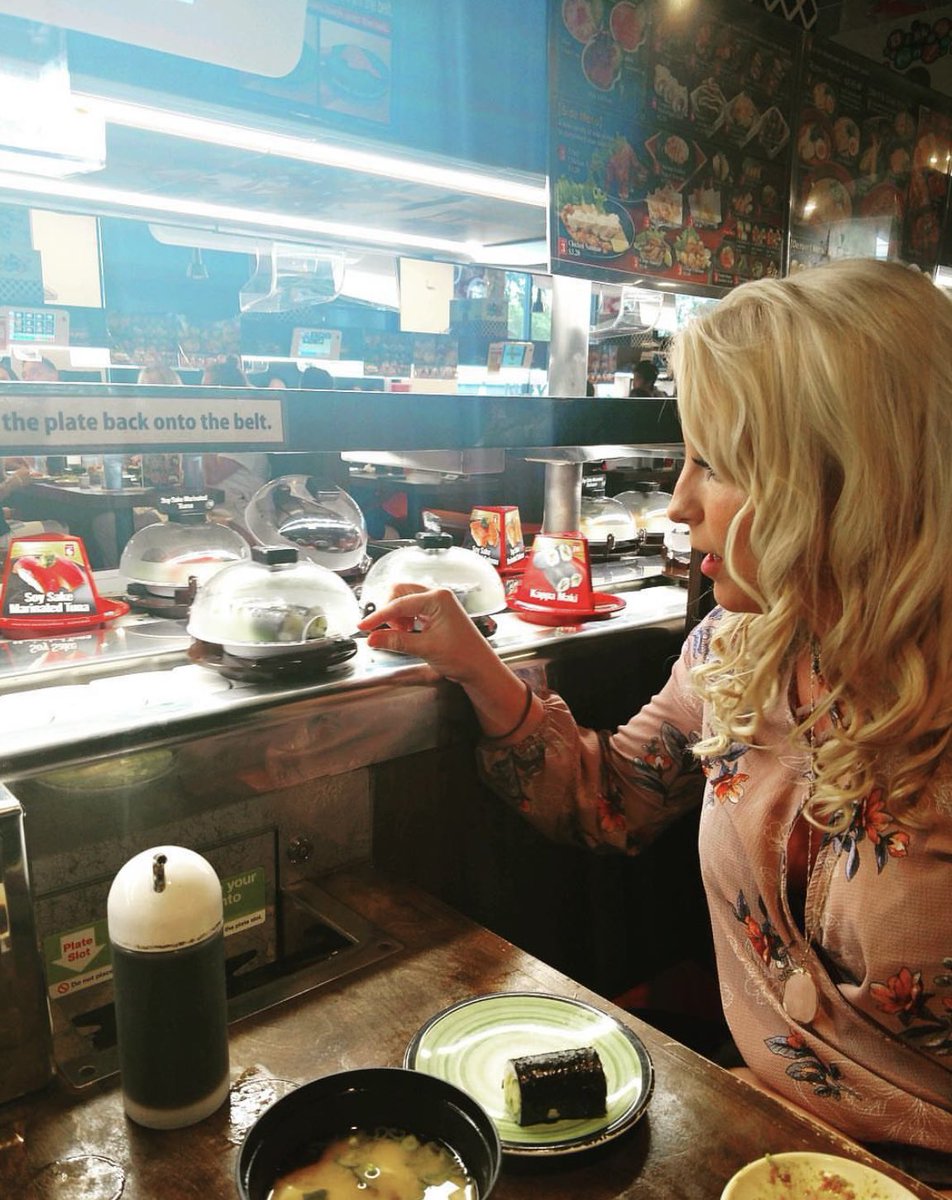 thenextbeststop's tweet photo. Coming Soon!!! Kura Sushi is a revolving sushi bar! 🍱 🍣 As the items pass you just simply pick what you would like and take it off the belt! It is such a fun experience and great food!  #kura #kurasushi_usa #kurarevolvingsushibar #tampa #tampafoodie https://t.co/haj3w0Yi8t