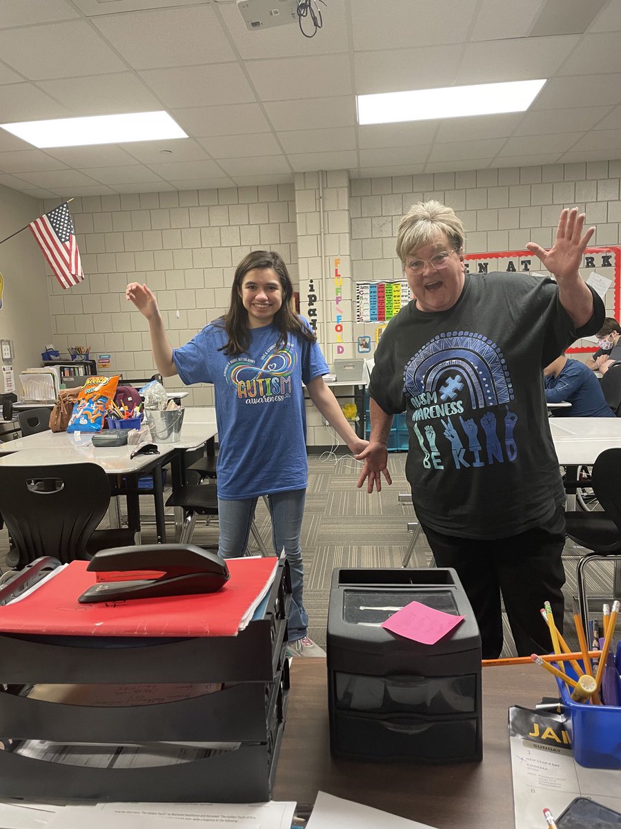 Holly Ritter tweet media