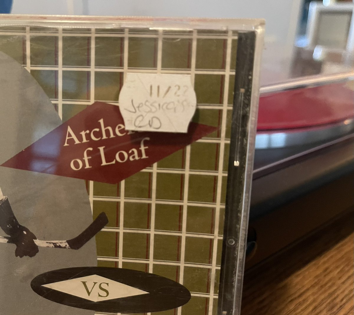 squirtle_leader's tweet photo. Well, Jessica, your archers of loaf EP is mine now. #archersofloaf https://t.co/eo2YWL4Q9K