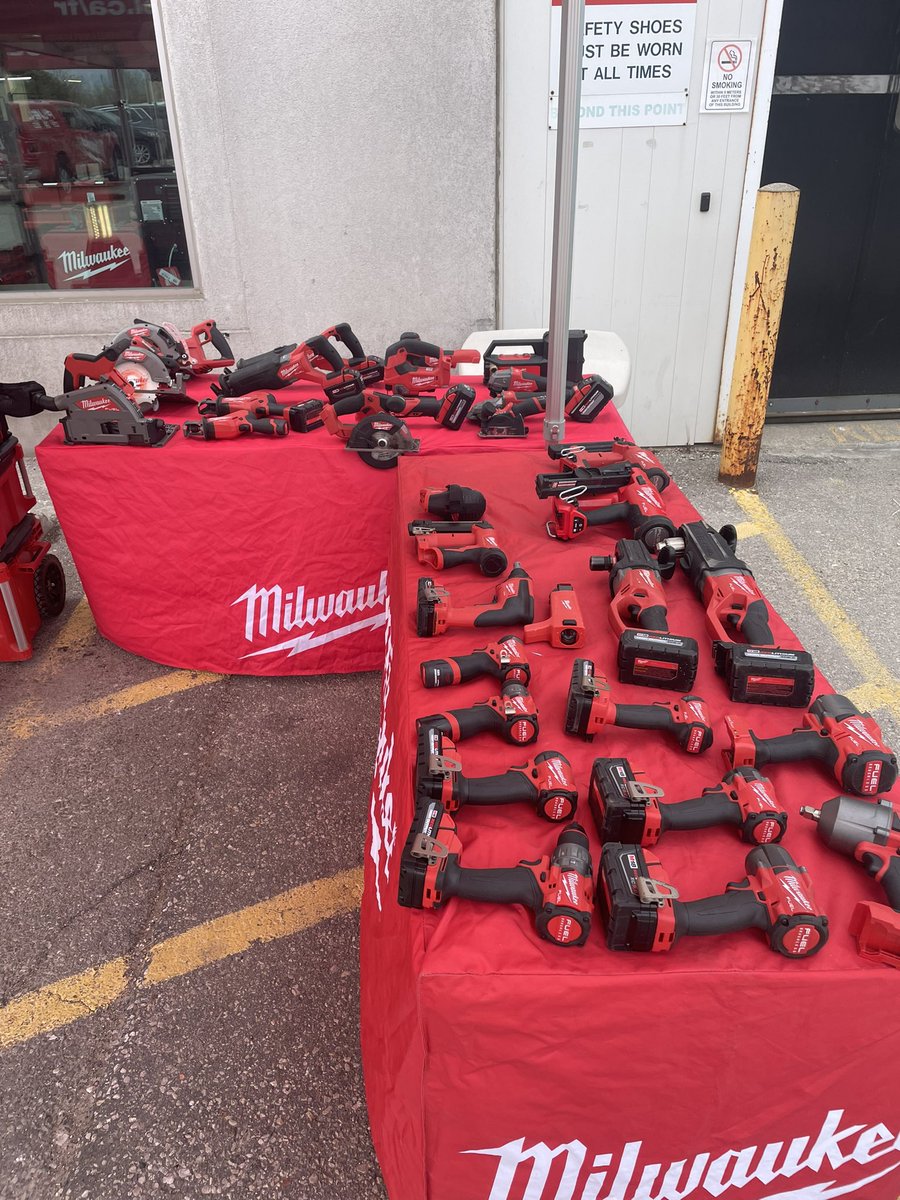Counter day at <a href="/ONEILELECTRIC/">O'Neil Electric Supply</a> <a href="/MilwaukeeTool/">Milwaukee Tool</a> <a href="/NASCAR/">NASCAR</a>Pintys <a href="/NASCARonTSN/">NASCAR on TSN</a> @NASCAR