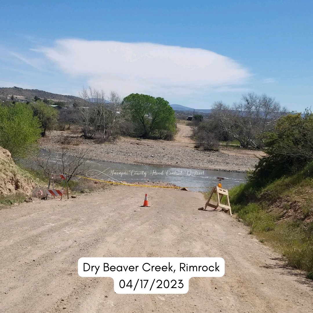 YavapaiAZ_Flood's tweet photo. What a difference roughly one month makes!
#yavapaicounty #floodcontrol #azwx #flooding #floodwarning #hydrology #verderiver #northernarizona #flood #snowmelt #snowpack #fema #rain #snow #floodsafety #turnarounddontdrown #cornville #verdevillage #rimrock #drybeavercreek https://t.co/Blmlyp9TWb
