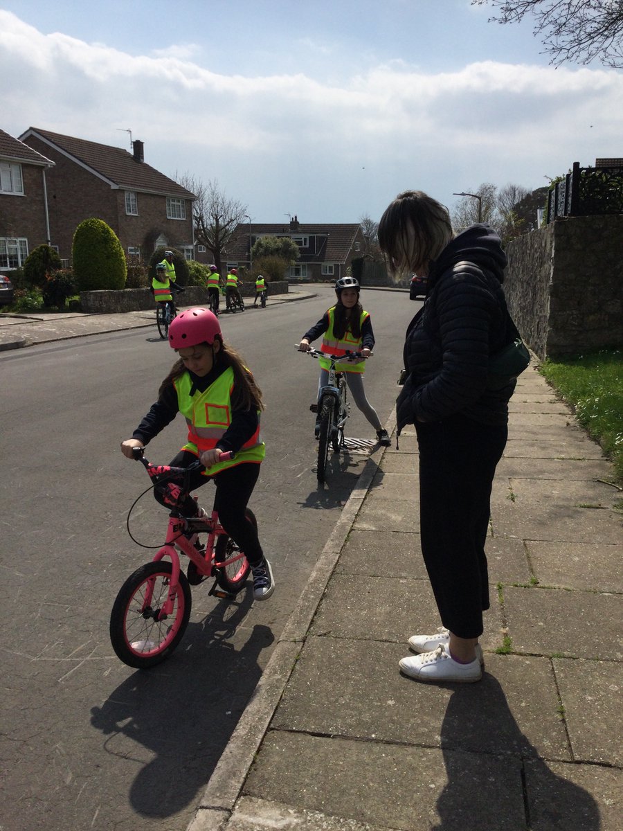 ysgolyddraig's tweet photo. #yr6 #cyclingproficiency Day 3 Out on the road! Practising U-turns, junctions and overtaking parked carsβ¦.well done all! https://t.co/INi4GKpWnY