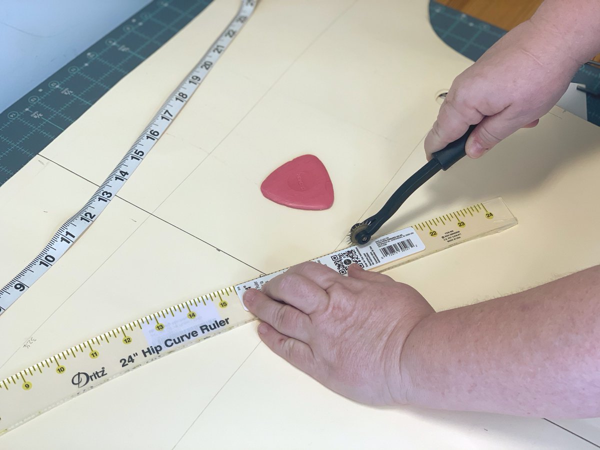 mrsewingmachine's tweet photo. Our pattern drafting series is perfect for any up-and-coming fashion designers!  Pattern drafting class 3 is all about customizing! By making minor adjustments to make your garment more unique. Join us on Wednesday, April 26th, at 1:00 PM. 

https://t.co/B2weJqYWyq https://t.co/Xa0xauX74U