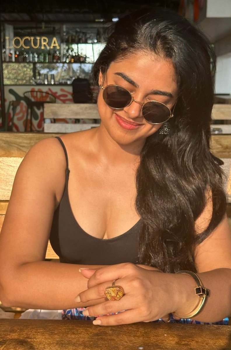 Retweet_hub0's tweet photo. #HotPhotos #actress #actressleaks #ActressHotEdits #ActressFappers #ActressesDuniya #ActressHub #Actressworld https://t.co/KlKMWd8ASE