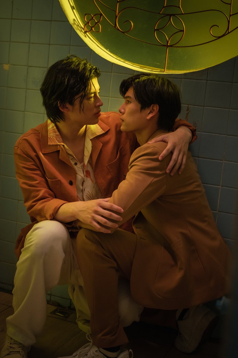 OurSkyy2TH's tweet photo. ซีนไล่ล่า แต่โรแมนติกสุ้บๆ 🥰
#OurSkyyxNeverLetMeGoEP1
#GMMTV
@ppnaravit @phuwintang https://t.co/WDHaQlvMza