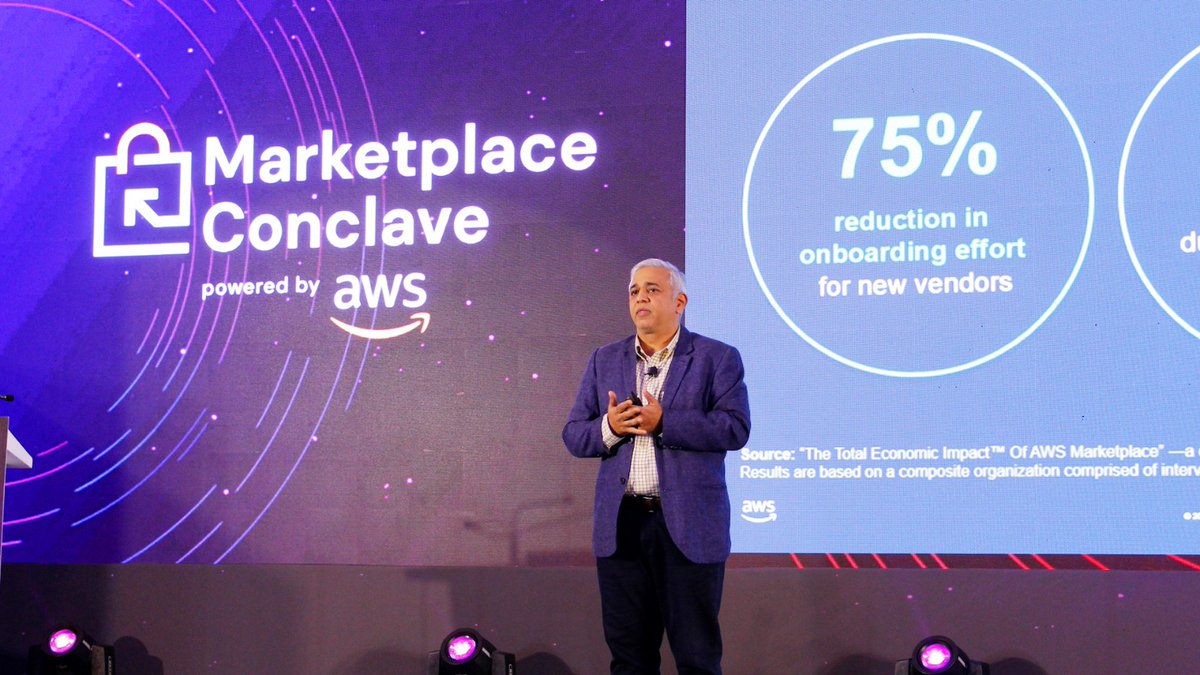 mpconclave's tweet photo. We kickoff Marketplace Conclave 2023 Networking Dinner with a Keynote by Raghavendran Balasubramaniam, Head – Partners and Alliances, AWS India.  

#marketplaceconclave2023 #awsmarketplace https://t.co/8taCDBzPs6