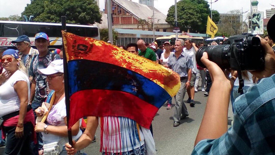 TonyFrangieM's tweet photo. Today -six years ago- around 2.5M people peacefully marched in Caracas against the Venezuelan govt. The “mother of all marches” was violently repressed by state forces, forcing many into a river used for sewage drainage. Over 500 protesters were detained and two were killed. https://t.co/BTG8DZ70oj