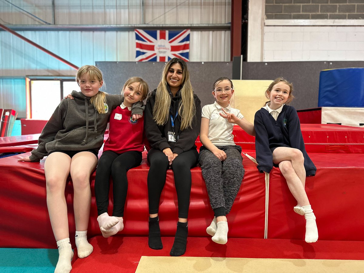Crossley Fields (@crossleyfields) on Twitter photo Well done to our team of gymnasts that competed in the <a href="/PennineSSP/">Pennine Partnership</a> gymnastics competition. They all performed really well! Well done to our team of gymnasts that competed in the <a href="/PennineSSP/">Pennine Partnership</a> gymnastics competition. They all performed really well!