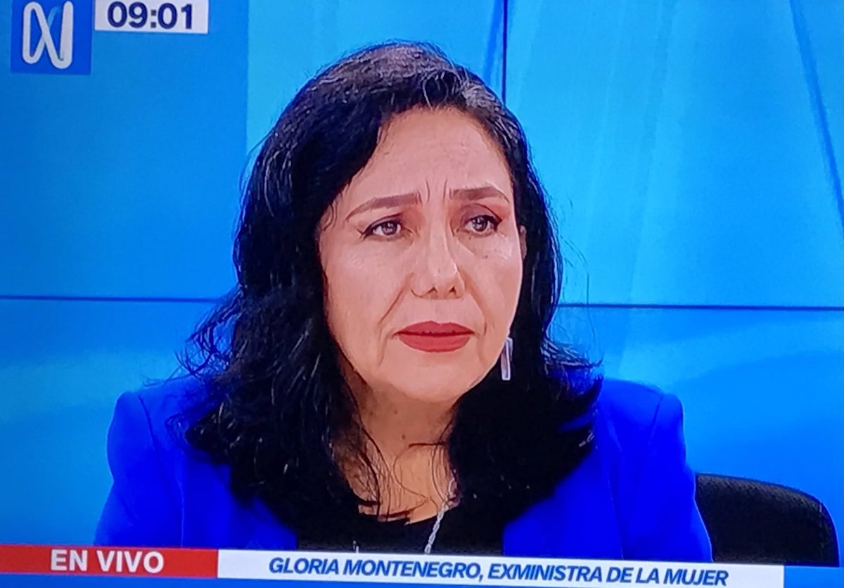 goticope's tweet photo. La vieja Montenegro ataca al ministro becerra por quitar la educación sexual para niños donde se les trata de confundir y hasta como tener relaciones anales, da vergüenza esta clase de mujer, cómplice de la corrupción caviar y amiga del lagarto, un asco  @GloriaMonteneg https://t.co/Q7MSgCWwoG