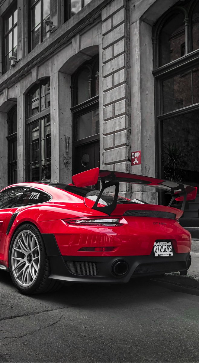 maakdesigner's tweet photo. #Porshe 🔥🔥🔥
#GT2RS #RedPorsche #PORSCHEMOTORSPORT #Automotive #Cars #PorscheMuseum 
#AutomotivePhotography
#CarEnthusiast #Carlife
#Driving #AutoNews 
#CarReviews #Motorsports
#Racing #ClassicCars
#vintagecars https://t.co/qkYIPFTXwt