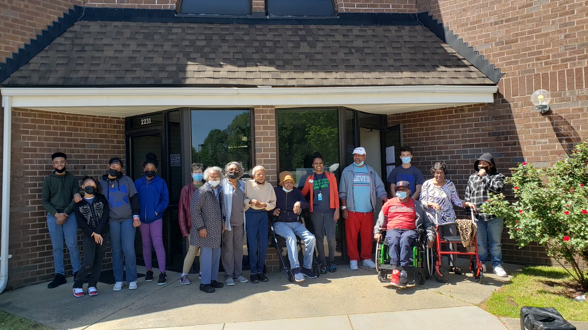 MLK_Titans's tweet photo. Yesterday,  Community of Caring and Communities In Schools partnered with Blessings For You Adult Care located on E.Parham Rd to provide our student ambassadors with a chance to give back to the community.  Our students engaged the BFY participants in a variety of games. https://t.co/G2InilmwA6