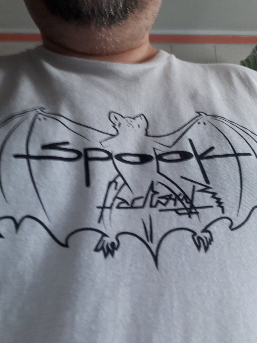 JaviL32's tweet photo. La fiesta debe continuar #SpookFactory https://t.co/uqAaz6utOI