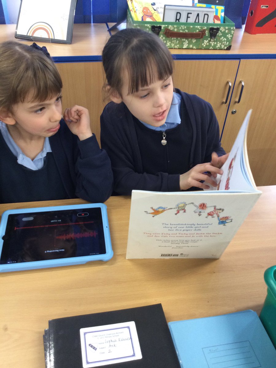 CCCRPrimary's tweet photo. Aaaaaand Action! We are practicing recording sound for podcasts! Some budding radio hosts in Y2 #cccry2 #cccrcomputing https://t.co/JmMOb4yb2n
