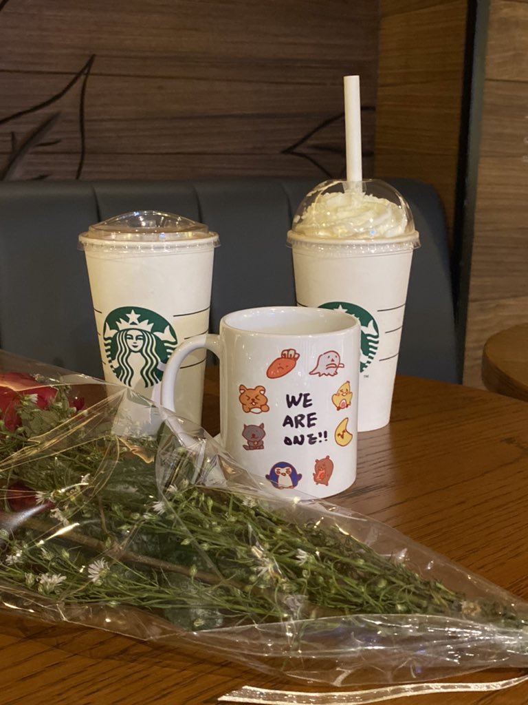 eri1485ph's tweet photo. EXO MUG NOW AVAILABLE ON SHOPEE

Kaya ano pa hinihintay nyo? Get yours now!

Shopee Link: https://t.co/XUvVxLcYvS https://t.co/mP5n9JUyOu