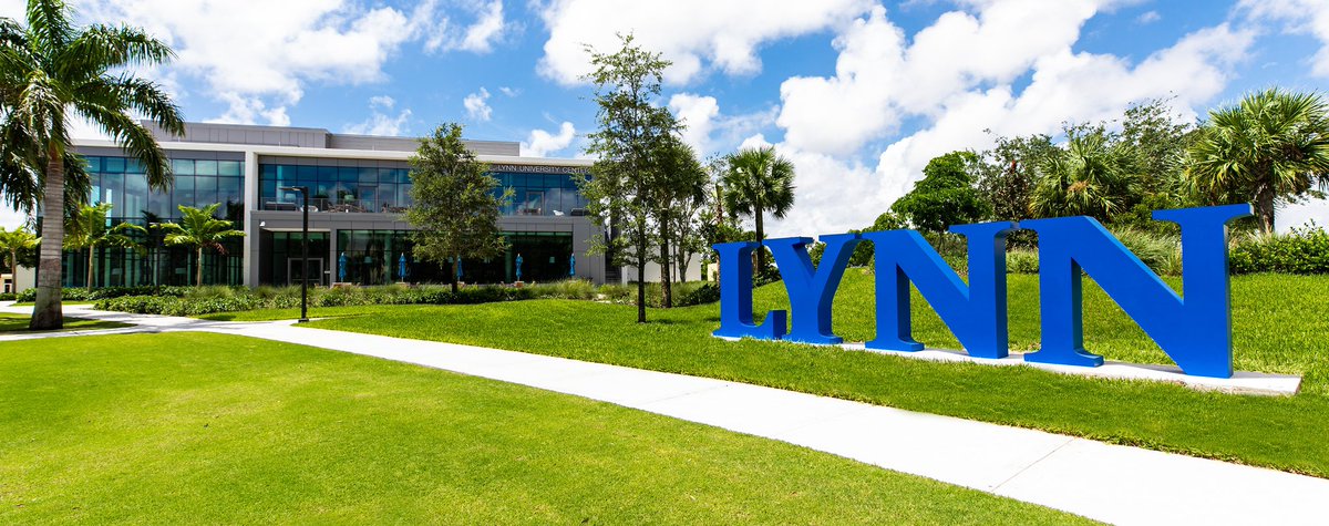 rileycaitlin32's tweet photo. Excited to announce that I will be attending Lynn University to earn my MBA and play basketball next fall. Thanks to my friends, family, teammates, and coaches for their help in this progress. Go Knights! https://t.co/UXB7iYT7pa