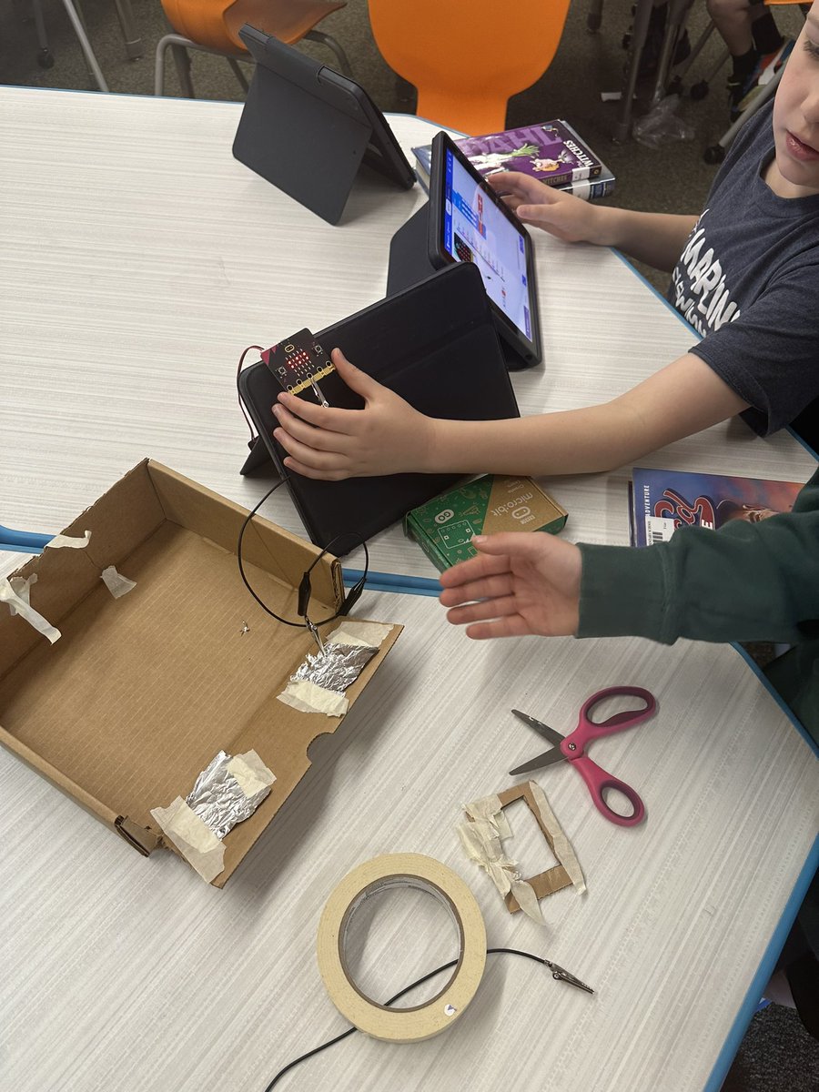 Sam Zang tweet media