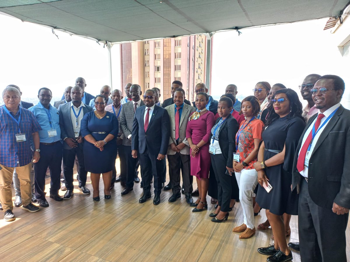 JaredBosire16's tweet photo. Stakeholders met last week in Dares Salaam to validate a framework for Green Port development in the WIO to enhance sustainability in port devpt and operations as part of #SBE @NCSecretariat @wiomsa @IUCN @WWFLeadOceans @WetlandsIntEA @SADC_News @igadsecretariat @comesa_lusaka https://t.co/ksZ90epyQc