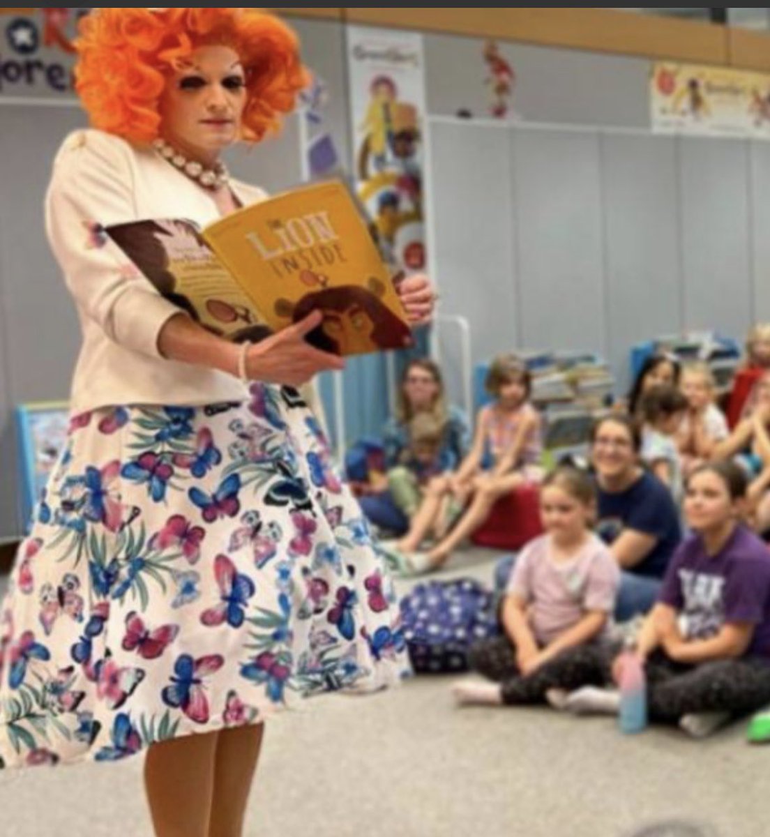 OliLondonTV's tweet image. British Man who protested against a Drag Story Time for children and called a drag queen a ‘groomer’ has been charged with a hate crime.
The man has been sentenced to a 12 month community order including; 20 rehabilitation days, 150 hours of unpaid work and a £1,500 ($1860)…