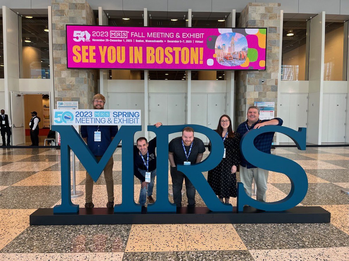 wfuphysics's tweet photo. Dr. Carroll and his Center for Nanotechnology student group presented at the 2023 MRS conference in San Francisco! 

#wfuphysics https://t.co/SUU7h4A1ee