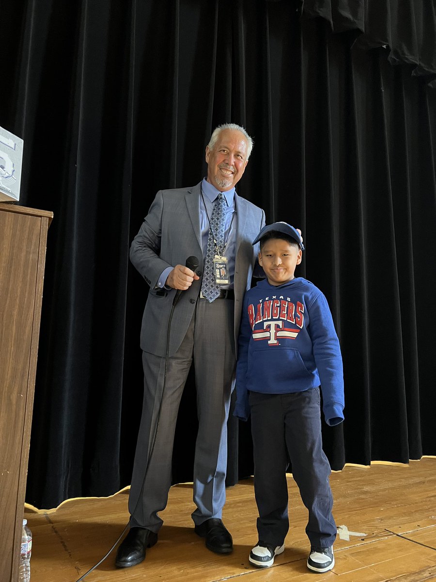 MsKhandekar's tweet photo. Thanks to our special guest speaker from @Rangers for motivating students before their state exams. https://t.co/4ctW6HCq3i
