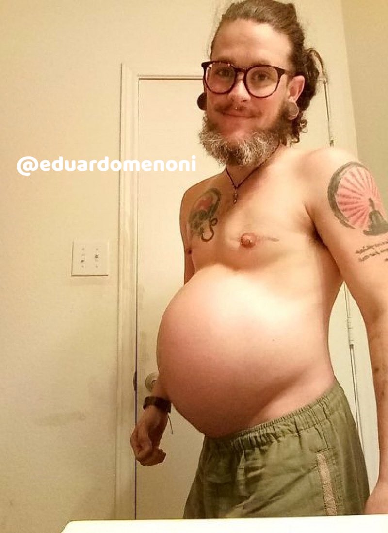 eduardomenoni's tweet photo. Esto no es un hombre trans, es una mujer embarazada con barba que no se acepta a si misma. Solo hay dos sexos, hombre y mujer, así el Lobby LGBTIQ+ diga lo contrario. Dale ♥️ si estás de acuerdo. https://t.co/TmSLOwZf8x