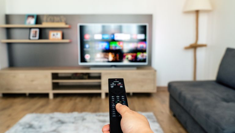 BunchOfSocial's tweet photo. YouTube Shares Tips on How Creators Can Optimize for Connected TV Viewing https://t.co/SXY4E2KrRs https://t.co/aMag9E9N1E