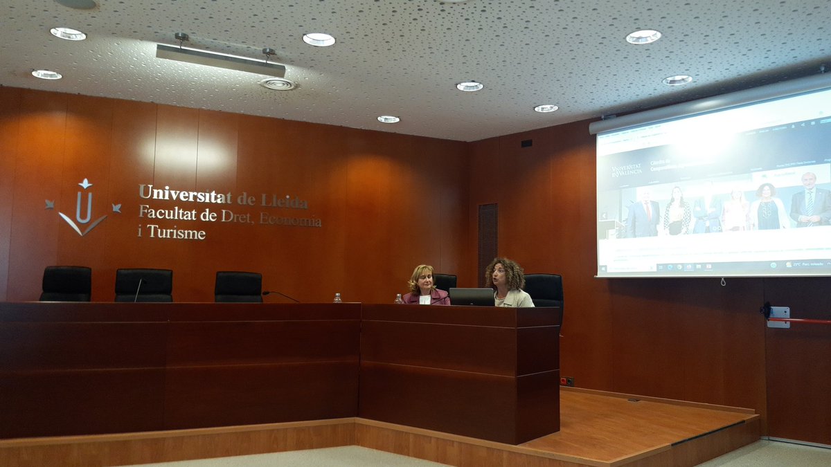 lsalamero's tweet photo. @catedracae @UniversitatLlei @CoopsAgroES @Pilar19901 @UVcatedres @teresa_puchol Escoltant la Dra. Pilar Alguacil parlar de la tasca i sentit de la Càtedra de cooperatives  agroalimentàries, a la UdL https://t.co/SJDF1tb95h
