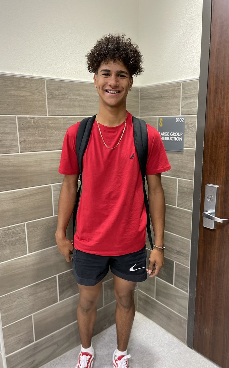 Seguin_Track's tweet photo. Happiest of Birthdays  🥳 to Seguin Track-Field Sophomore, Kevin Lingueno! ⚔️🖤⚔️ @KevinLingueno https://t.co/gP6v6t5FWT