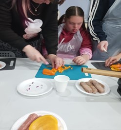 Assura Community Fund (@assuracommunity) on Twitter photo Thank you for the photos #samsplaceblackpool. Sam's Place received a grant through the Assura Community Fund to run a healthy eating course, teaching basic, healthy cooking and food budgeting skills. It looks like some delicious meals have been made.🥘
<a href="/KarenAnnNol/">Karen Nolan</a>
#community Thank you for the photos #samsplaceblackpool. Sam's Place received a grant through the Assura Community Fund to run a healthy eating course, teaching basic, healthy cooking and food budgeting skills. It looks like some delicious meals have been made.🥘
<a href="/KarenAnnNol/">Karen Nolan</a>
#community