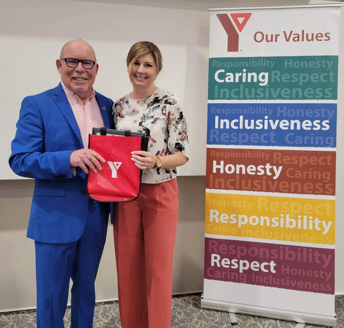 YMCABelleville's tweet photo. Are you a volunteer? Thank you!! You are vital to building and supporting communities! What is or has been your favourite volunteer job? Happy National Volunteer Week!
@VolunteerCanada
#NVW2023
#WeavingUsTogether
#CommunityBuildingCampaign https://t.co/gdkd2ya3Ce