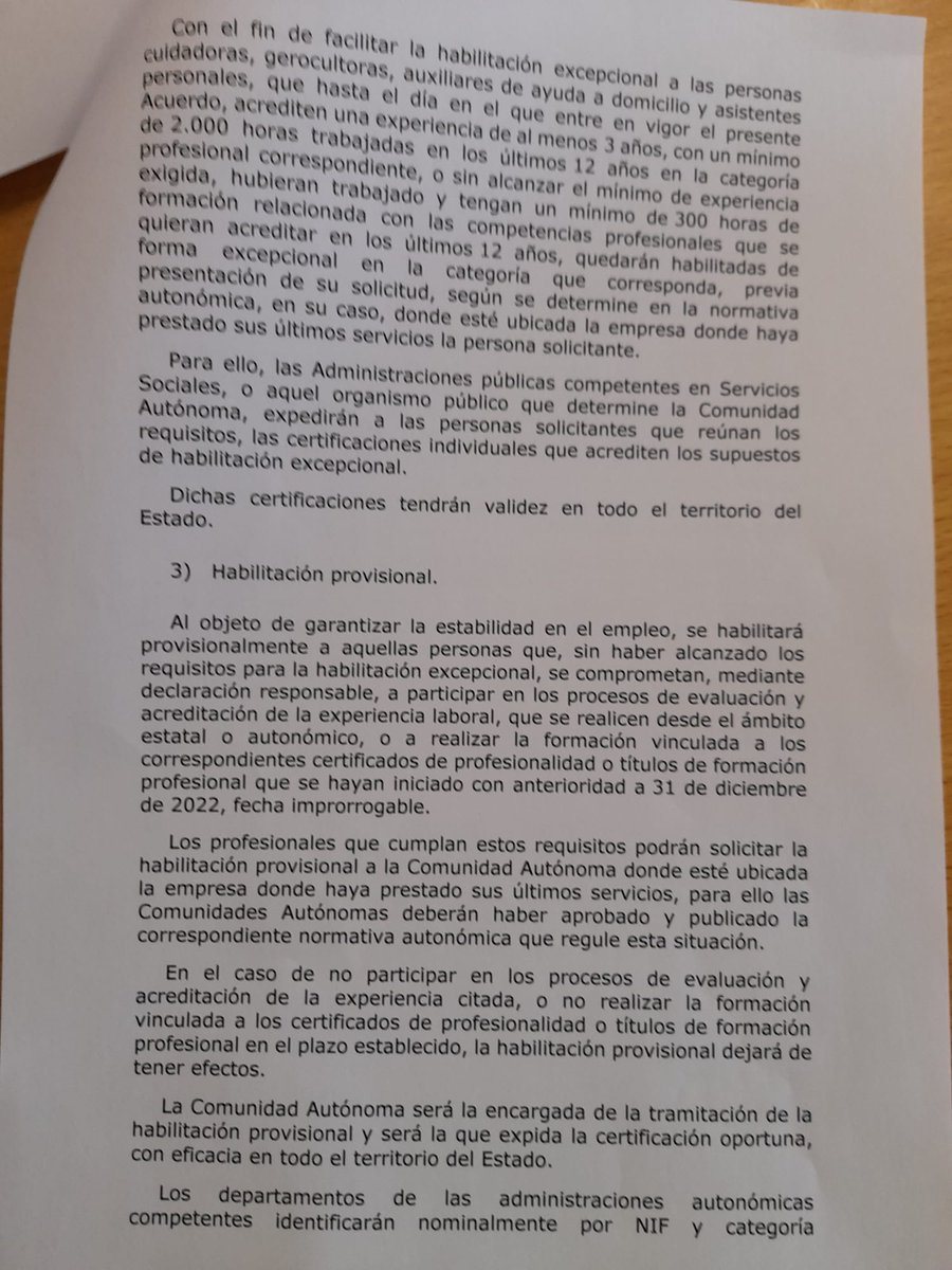 no_tdae's tweet photo. Por qué las verdades a medias no pueden darse sindicatos.... Que forma de devaluar nuestra profesión. Señores lo mismo es una persona que ha estudiado una Formación profesional de Grado Medio,realiza cursos de actualización de enfermedades, demencia, alzheimer.... https://t.co/bJkIxpSt4m