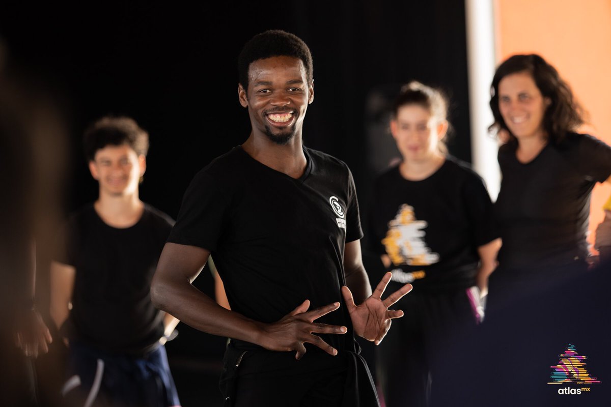 AtlasMxFestival's tweet photo. EDIVALDO ERNESTO !
ATLAS 2023βοΈ
#AtlasMexicoDanceFestival
#FEELATLAS
_______________________
#danza #danzacontemporanea #dance #contemporarydance
#AtlasMexicoFestival https://t.co/89tzDnGyj7