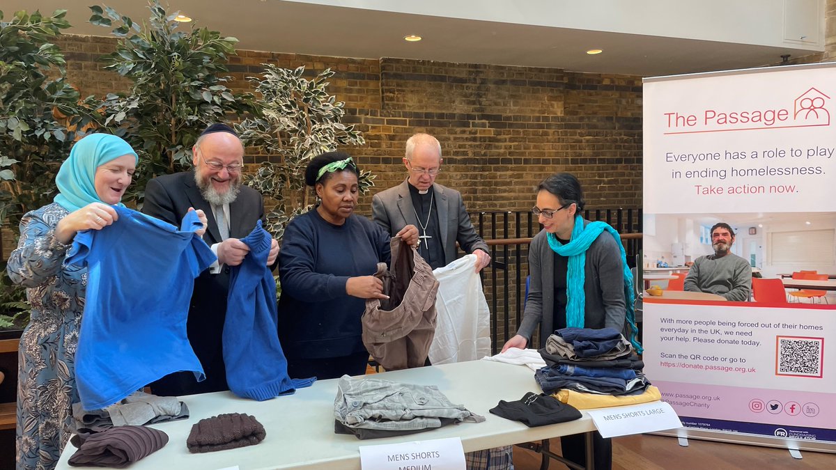 PassageCharity's tweet photo. What a fantastic day we've had celebrating @TheBigHelpOut23, an official project of the #Coronation Weekend of HM The King.

Faith leaders including @JustinWelby &amp; @chiefrabbi visited and took part in a number of #volunteering activities.

Find out more: https://t.co/qMCZ1QEfvR👈🏼 https://t.co/iM5APVt615