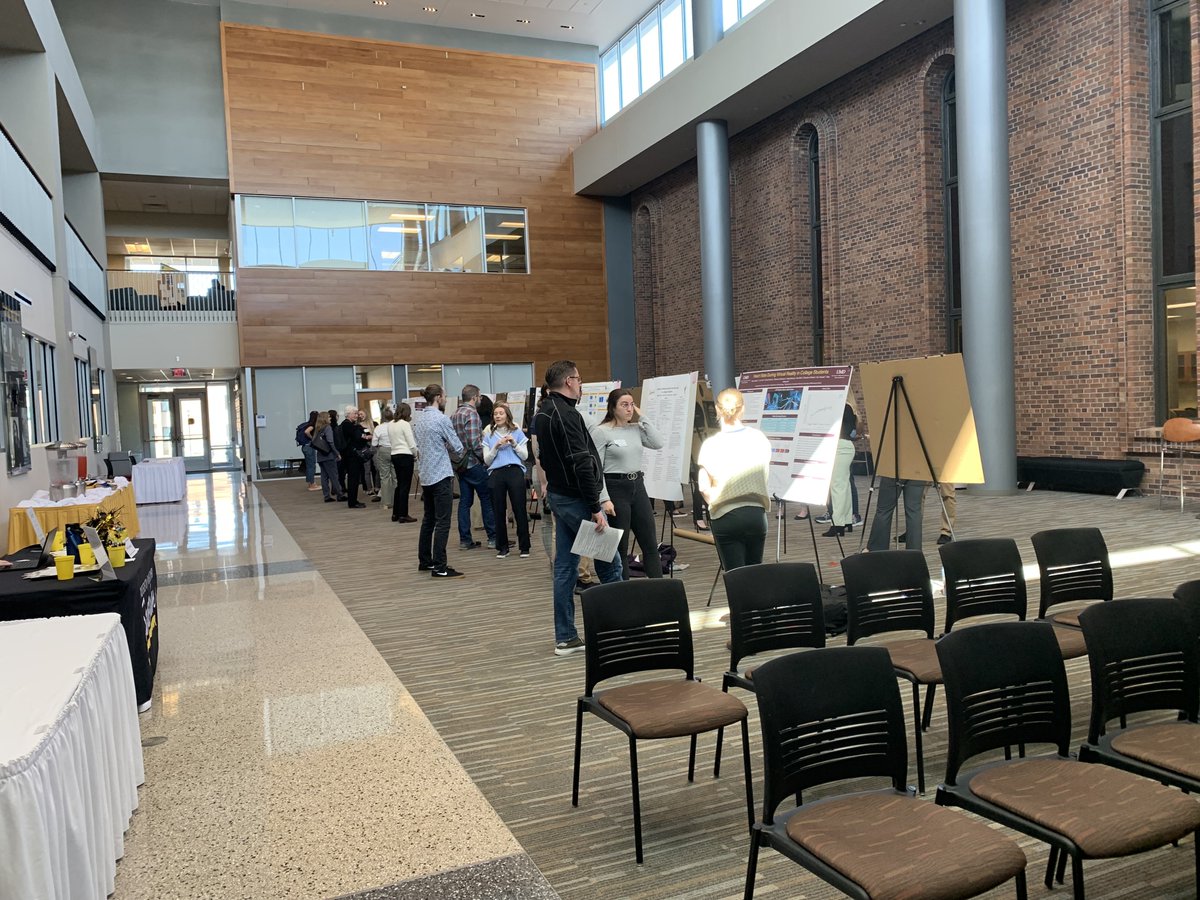 PrezBMcDonald's tweet photo. Amazing experience at The Twin Ports Undergraduate Psychology Conference! Incredible student research projects from @StScholastica @UMNDuluth @uw_superior #ProudCSSPrez #LoveOfLearning #CSSHospitality https://t.co/cWLdoBiGL1