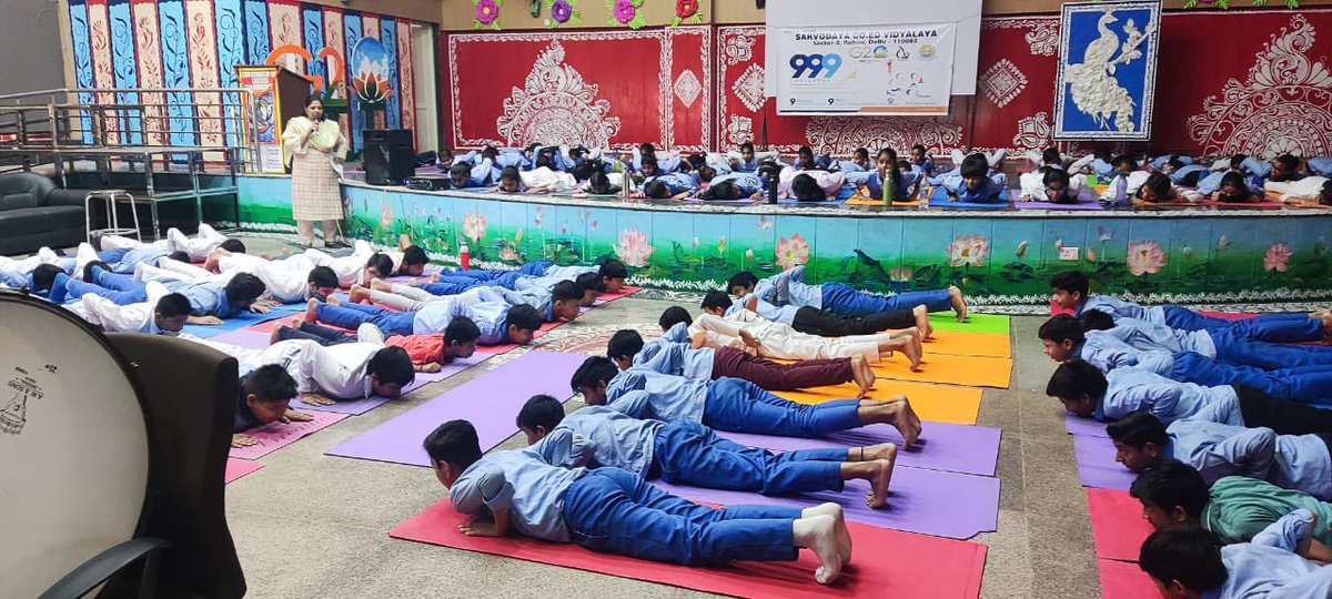 Today's session of 999 

#delhi999challenge #999challenge  #c20 #c20ihh #Civil20India #HolisticHealth #YouAreTheLight #yoga #meditation #suryanamaskar #c20ihh #ayudhindia #ayudhdelincr #youth