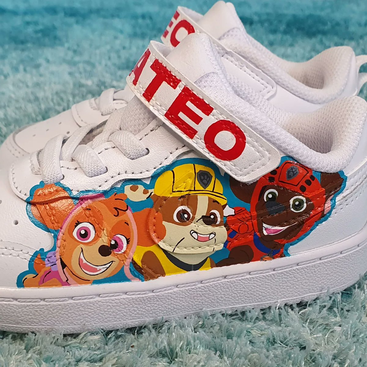 CustomisyB's tweet photo. #Nike - #Paw #Patrol 🐾
#customised #sneakers #customisedsneakers #customisedshoes #puppies #happy #aesthetic #handpainted #cartoon #nikeborough #firefighter #pawpatrol #dog #dogs #children #kids #puppy #sneakersaddict #art #switzerland #swiss #schweiz #suisse #svizzera https://t.co/mbGn30JGqw