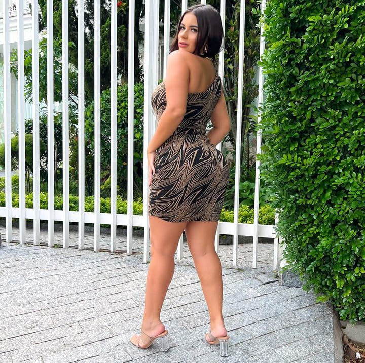 É pra enlouquecer !! ✨❤️

- Vestido 90,00$

Estamos entregando VIA MOTOBOY 🛵
.
.
Somente ON-LINE 
Aceitamos pix e cartões 
📱 21 97133-7858