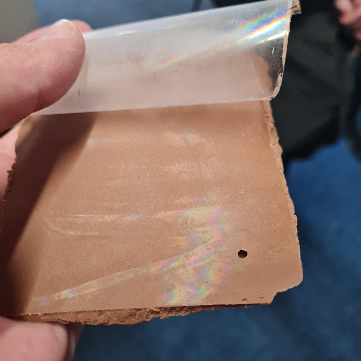 JammyPhysics's tweet image. First time making holographic chocolate with students. Not too bad if I do say, and quite tasty 😁😋

#diffraction #chocolate #edutwitter #iteachphysics