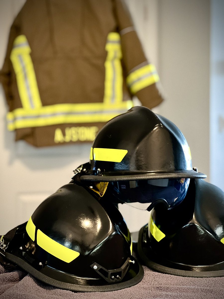 livingbyyyz's tweet photo. Biggest giveaway yet

Big thanks to the @AJStoneCompany for supplying some big big giveaways just before @ONFireChiefs conference and trade show coming up in May. 

Follow along on Instagram for first release of the contest coming soon. https://t.co/7mww33tYvF