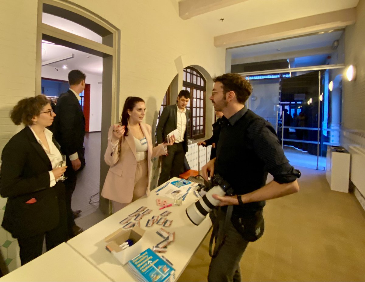 Natalie_Sam's tweet image. #SmartEnergySummit2023

-It was an intense, agenda and ideas wise, as well as the number of great speakers wise event

-Team 🙌🏻👌 @smartEnEU - 
thanks!

- one more highlight - who said Energy is not a creative domain? @MikVilla86  coined the tagline
 👇#flextgatdemand 🥋action