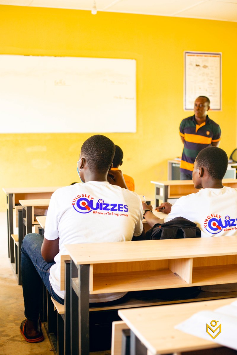 Kingskagyemang's tweet photo. The beneficiaries of the third edition of the Kingsley-sponsored vacation classes for students in the Abuakwa South Municipality pursuing science and science-related courses..
https://t.co/KL4g1InDop

#Scholsec #Ghana #ScholarshipSecretariat #KingsleyAgyemang https://t.co/CehsdieW8C