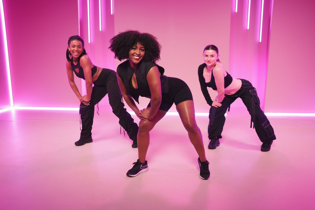 KaleilaJ's tweet photo. NEW 30 Minute How to Twerk Tutorial and Lower-Body Dance Workout by yours truly is on @POPSUGARWell YouTube Channel
Dancers: @tarragreen @kira.leach
#dancefitsugar #popsugarfitness #popsugarplayground
https://t.co/vFz8LJNbtu https://t.co/2j9DulKSNI