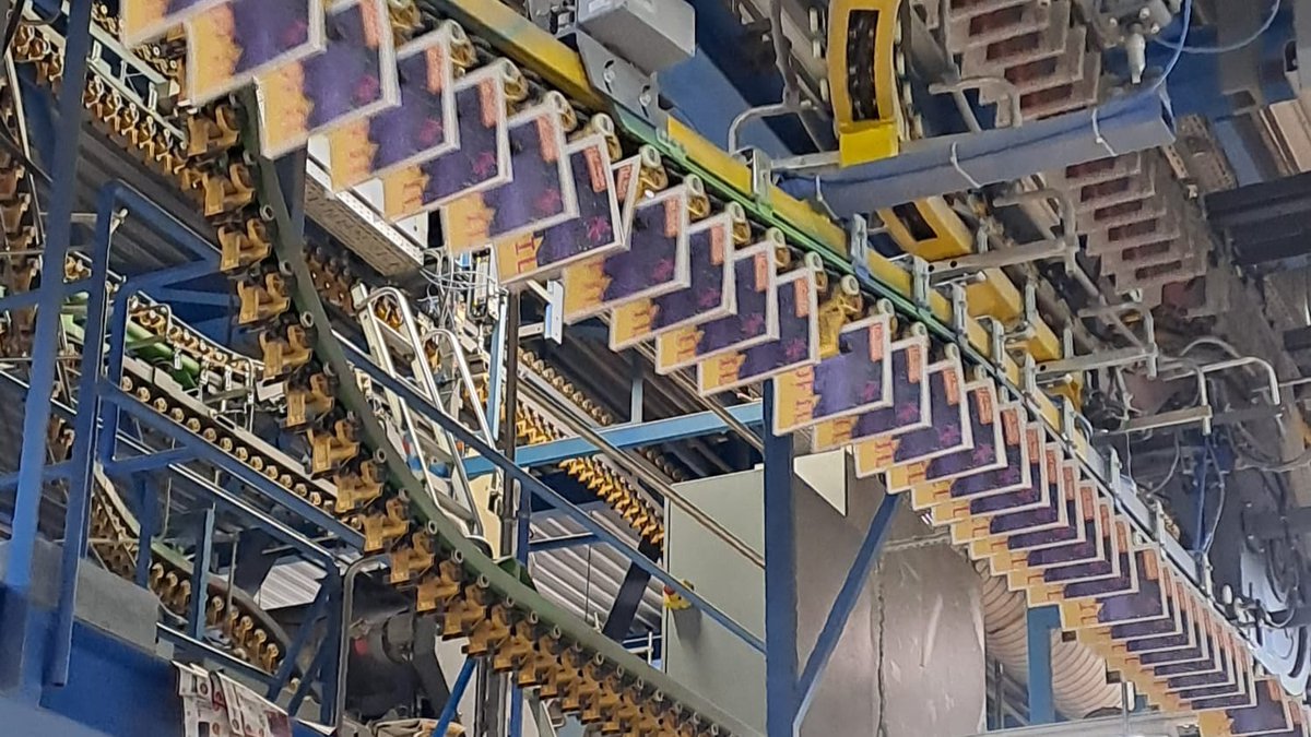 Ça presse! Notre programme est chez notre partenaire <a href="/lematindimanche/">Le Matin Dimanche</a> 🗞️ Nous nous réjouissons que vous le découvriez en papier ce dimanche encarté dans le journal et ensuite partout chez nos partenaires ! En attendant, il est au complet sur bdfil.ch
#bdfil2023