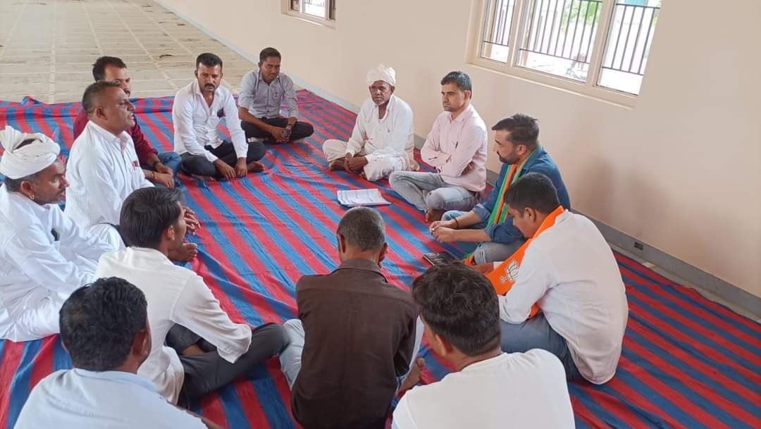AlkeshBjp's tweet photo. આજ રોજ ધાનેરા તાલુકા યુવા મોરચાની આગામી કાર્યક્રમો  (બુથ સશક્તિકરણ,સરલ એપ,મન કી બાત)  ખીમત જીલ્લા પંચાયત ની બાપલા ગામે બુથ ઇન્ચાર્જ સાથે બેઠક યોજાઇ https://t.co/2Vfp49QfGv