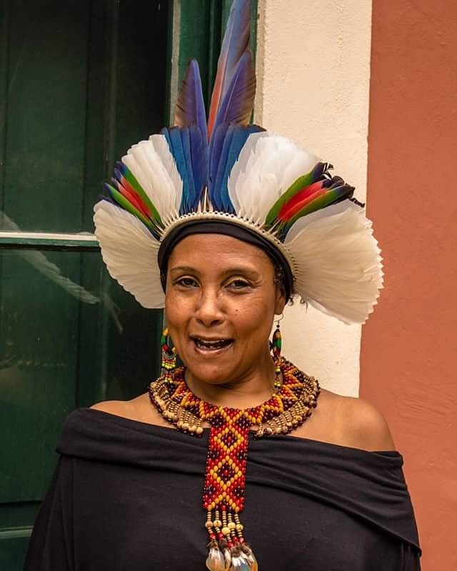 amazoniario's tweet photo. Hoje é Dia dos Povos Indígenas.
Com orgulho carrego em minhas veias sangue dos nossos povos originários e levamos aqui na Amazônia-Rio a bandeira de promoção social, luta por direitos e preservação cultural de nossos povos. https://t.co/o0O2magJVE