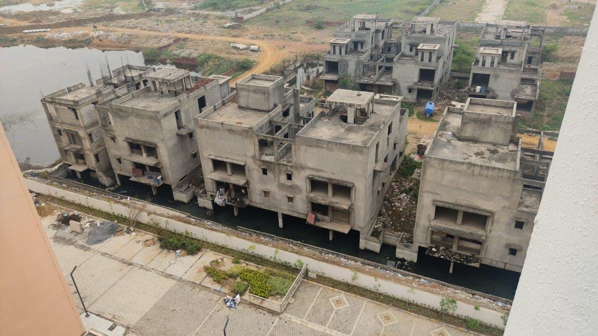 whereisvarun's tweet photo. @MunCorpGurugram @OfficialGMDA 
Please take a view of BPTP sector 102 incomplete work. I am afraid that this can turn to be cause of #Dengue https://t.co/dOlFrSPdci